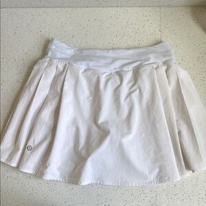 Lululemon White Women's Skirt-shorts